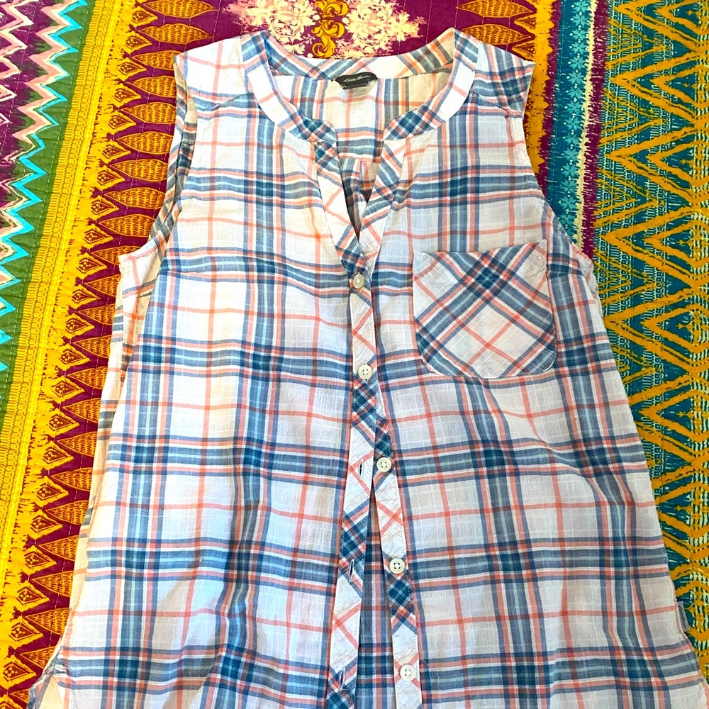Eddie Bauer sleeveless shirt